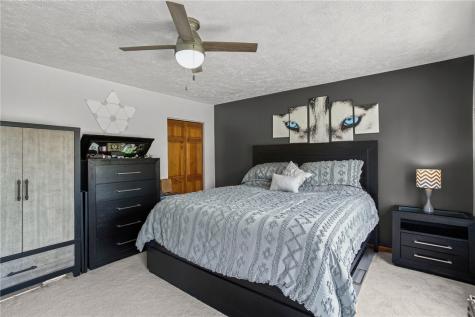 7335 Deer Run Circle Imperial PA 15126