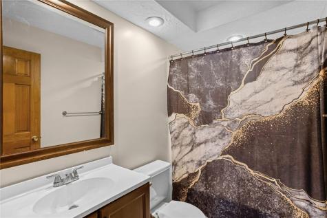 7335 Deer Run Circle Imperial PA 15126