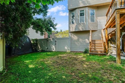 7335 Deer Run Circle Imperial PA 15126