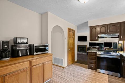 7335 Deer Run Circle Imperial PA 15126