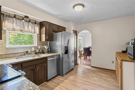 7335 Deer Run Circle Imperial PA 15126