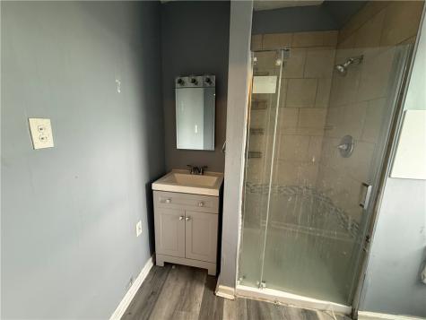 109 Watson Perry Hilltop PA 15214