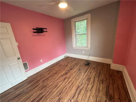 109 Watson Perry Hilltop PA 15214