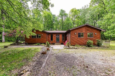 120 Fox Road Loyalhanna PA 15681