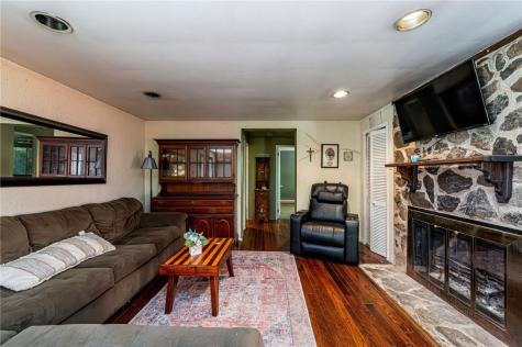 120 Fox Road Loyalhanna PA 15681