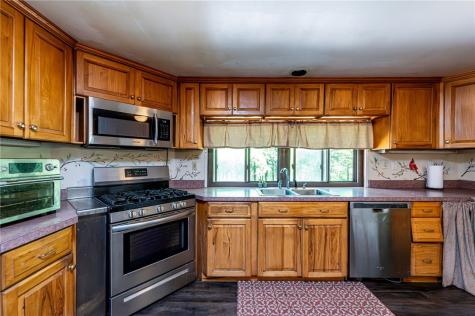 120 Fox Road Loyalhanna PA 15681