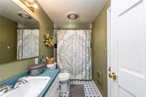 120 Fox Road Loyalhanna PA 15681