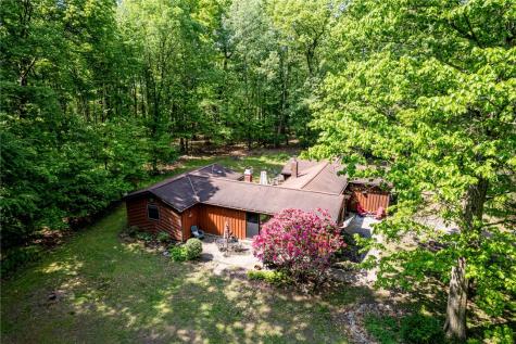 120 Fox Road Loyalhanna PA 15681