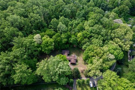 120 Fox Road Loyalhanna PA 15681