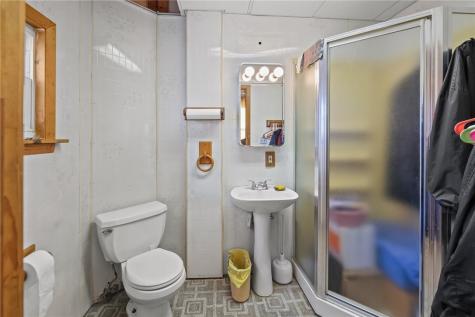 2018 Collingwood Street Swissvale PA 15218