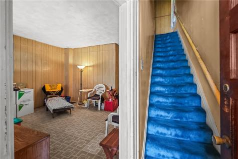 2018 Collingwood Street Swissvale PA 15218