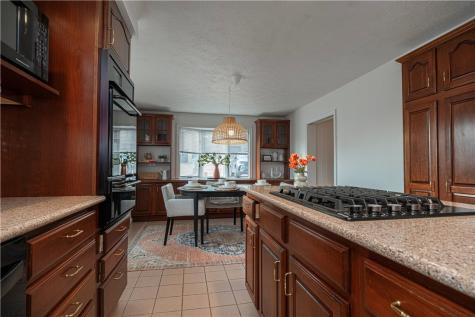 990 El Rancho Drive Green Tree PA 15220