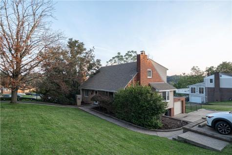 990 El Rancho Drive Green Tree PA 15220