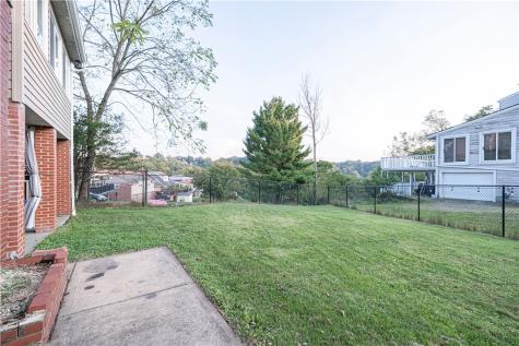 990 El Rancho Drive Green Tree PA 15220