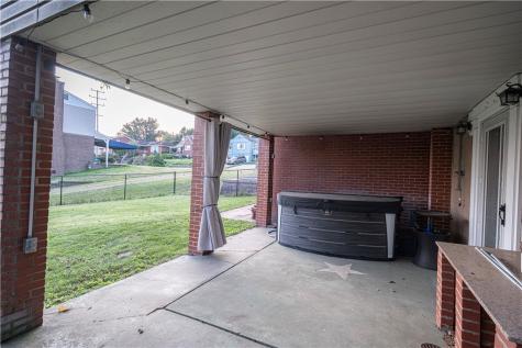 990 El Rancho Drive Green Tree PA 15220