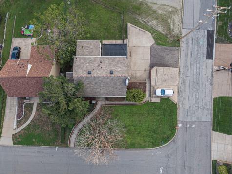 990 El Rancho Drive Green Tree PA 15220