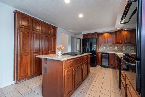 990 El Rancho Drive Green Tree PA 15220