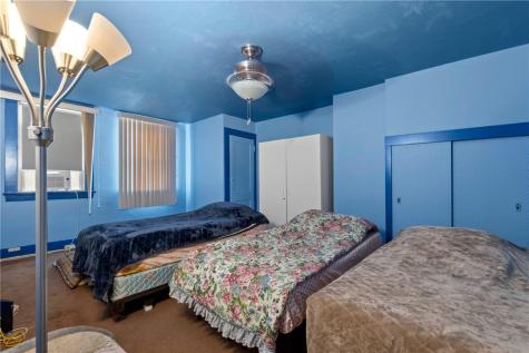 2106 Rockledge Street Spring Hill PA 15212