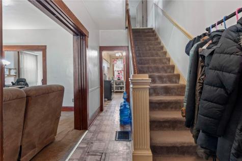 2106 Rockledge Street Spring Hill PA 15212