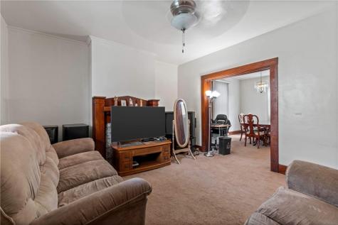 2106 Rockledge Street Spring Hill PA 15212