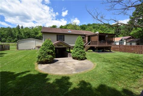 10 Piper Avenue East Bethlehem PA 15322