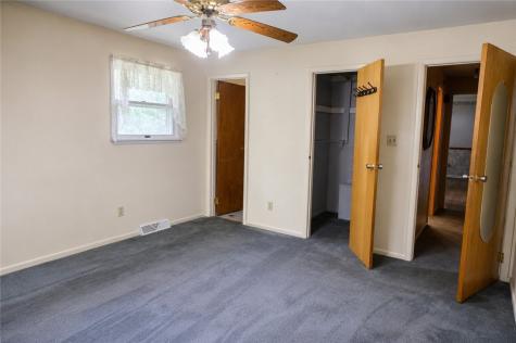 1092 Williams Drive Washington Township PA 15012