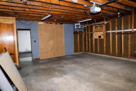 1092 Williams Drive Washington Township PA 15012