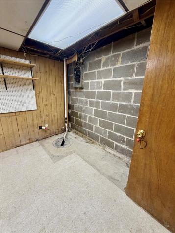1092 Williams Drive Washington Township PA 15012