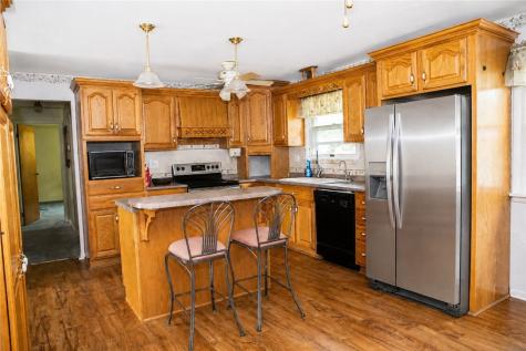 1092 Williams Drive Washington Township PA 15012