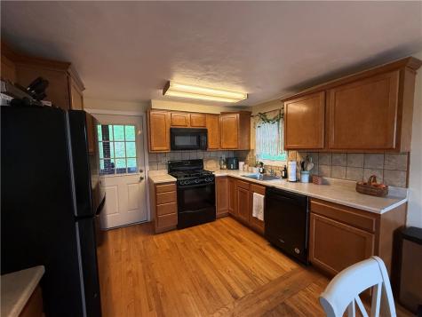 1366 Broadway Avenue East Mckeesport PA 15035
