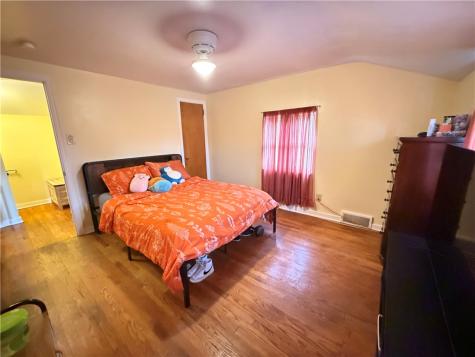 1366 Broadway Avenue East Mckeesport PA 15035