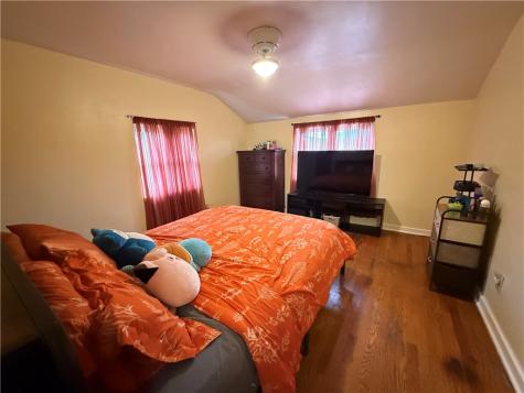 1366 Broadway Avenue East Mckeesport PA 15035