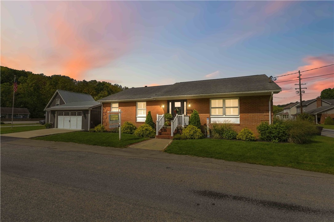301 W Loyalhanna Street Ligonier Boro PA 15658