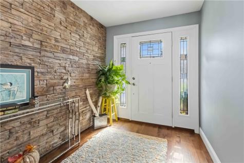 301 W Loyalhanna Street Ligonier Boro PA 15658