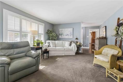 301 W Loyalhanna Street Ligonier Boro PA 15658