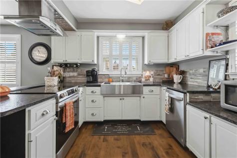 301 W Loyalhanna Street Ligonier Boro PA 15658