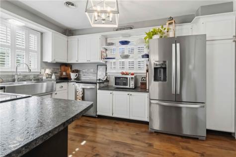 301 W Loyalhanna Street Ligonier Boro PA 15658