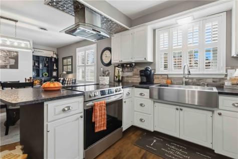 301 W Loyalhanna Street Ligonier Boro PA 15658