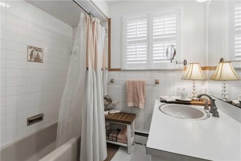 301 W Loyalhanna Street Ligonier Boro PA 15658