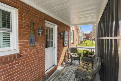 301 W Loyalhanna Street Ligonier Boro PA 15658
