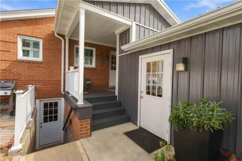 301 W Loyalhanna Street Ligonier Boro PA 15658