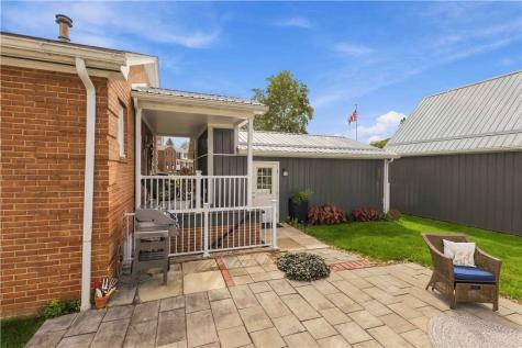 301 W Loyalhanna Street Ligonier Boro PA 15658