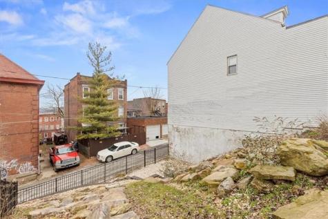 3005 Paulowna Street Polish Hill PA 15219