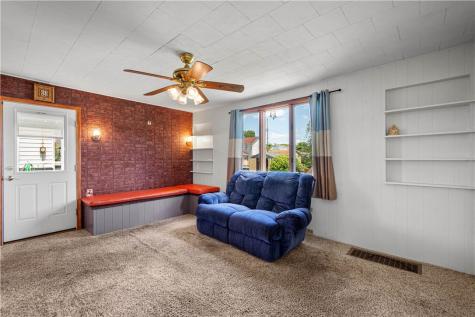 212 Center Avenue Mcdonald PA 15057