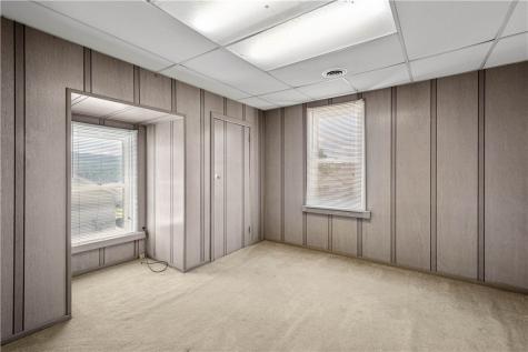 212 Center Avenue Mcdonald PA 15057