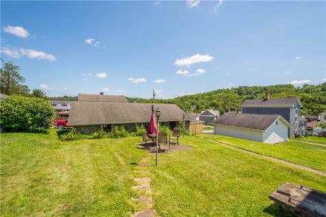 212 Center Avenue Mcdonald PA 15057