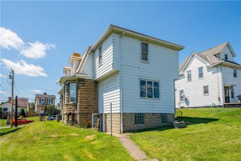 212 Center Avenue Mcdonald PA 15057