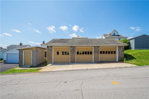 212 Center Avenue Mcdonald PA 15057