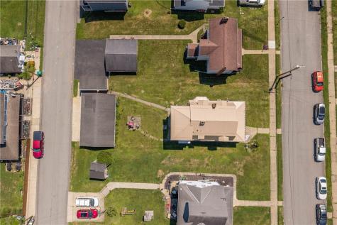 212 Center Avenue Mcdonald PA 15057