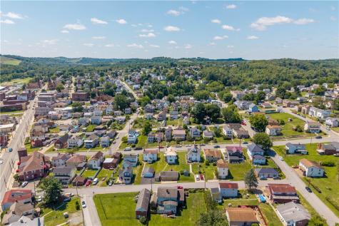 212 Center Avenue Mcdonald PA 15057